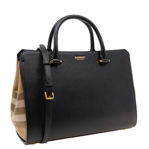 Burberry Banwell Tote Black Leather Shoulder Bag New
